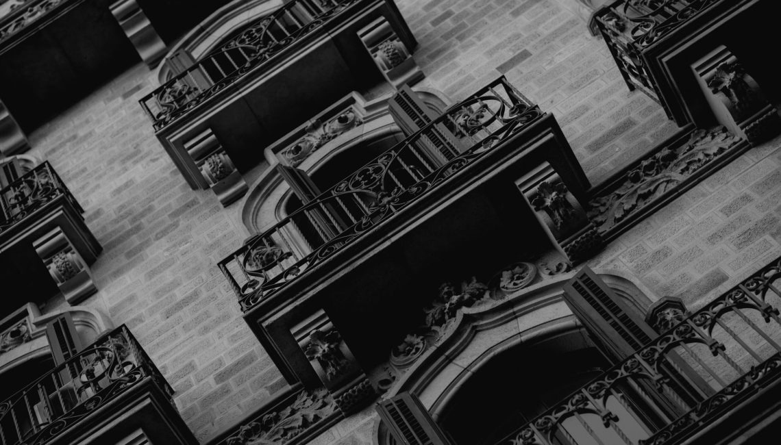 Apartment_balconies_in_Barcelona_DSF0052