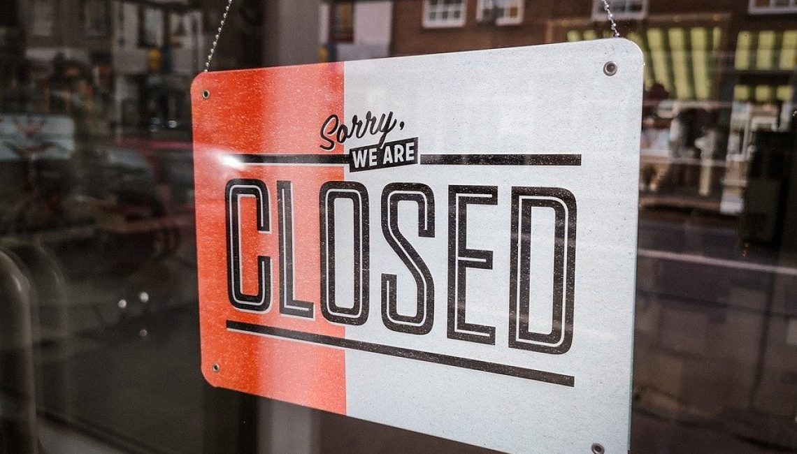 closed-3711011_960_720